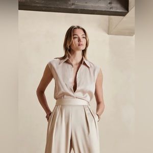 Oyster Pearl Collared blouse